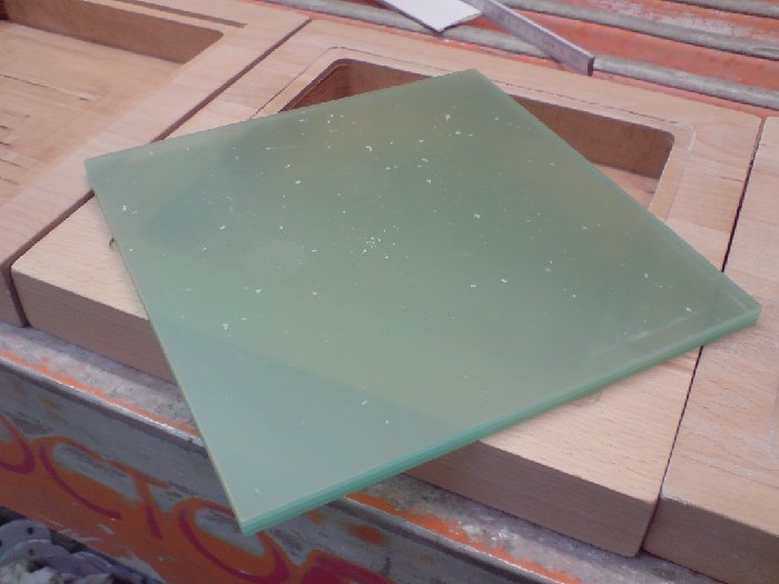 DSC00079.JPG (264.24 KiB) 18584 mal betrachtet Plexiglasplatten nach dem Zurechtschneiden