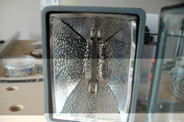 Baustrahler defekte Lampe.jpg