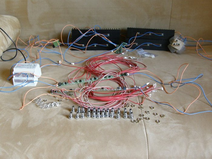 P6080255.jpg (123.77 KiB) 40526 mal betrachtet Das kommt unter die Decke