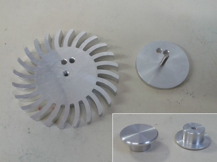 1.jpg (121.38 KiB) 13331 mal betrachtet Die vorbereiteten Aluteile.